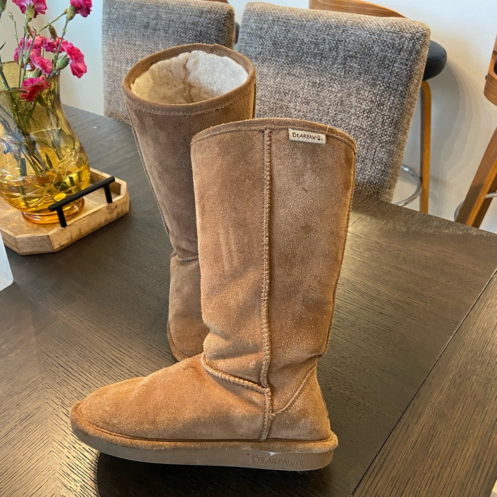Bearpaw women’s brown boots size 6 preowned